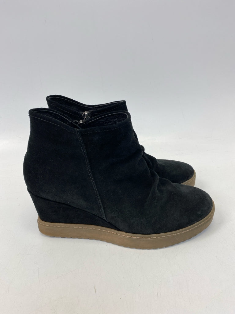 Sofft US Shoe Size 9 Black Boots