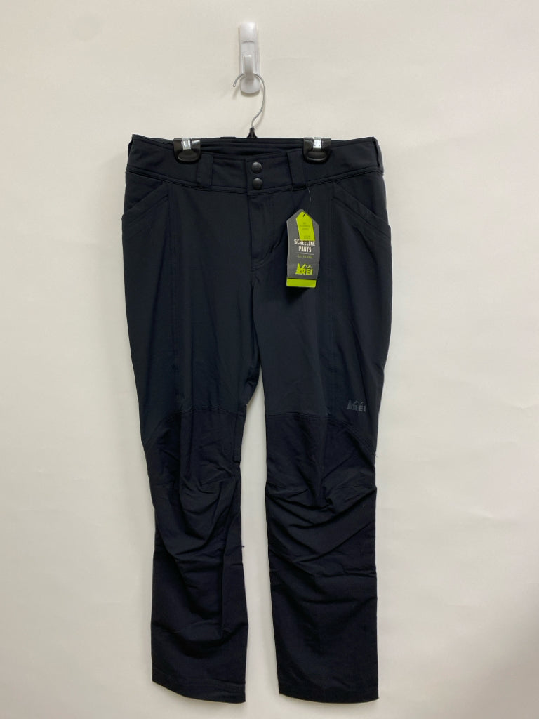 NWT REI Size 8 Black Ladies Pants