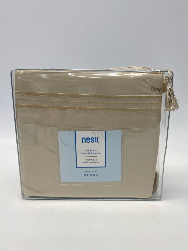 NEW/PKG Cream Sheets
