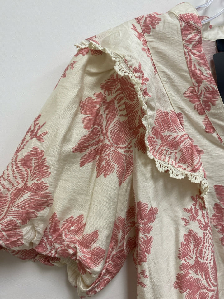 NWT GiGiO Size M Cream Pink Flowers Puff Sleeve Ladies Top