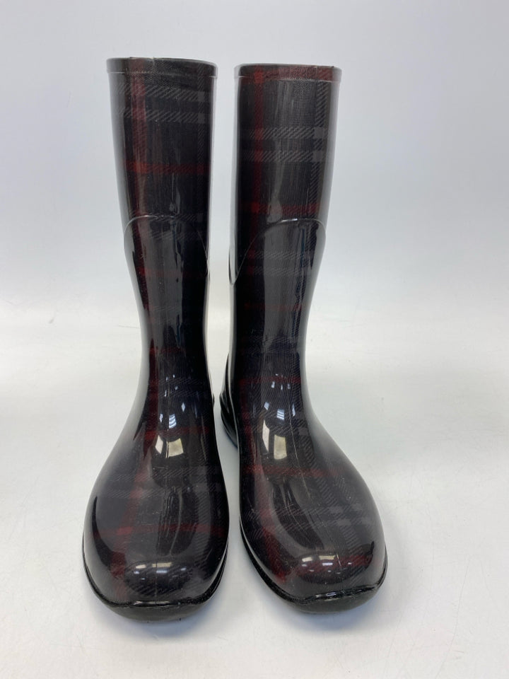 US Shoe Size 9 Black Multi-Color Plaid Boots