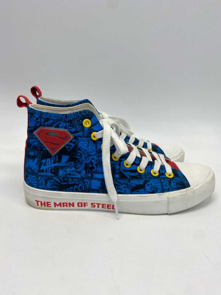 Size 10 Red/Wht/Blue Lace-up Canvas Sneakers