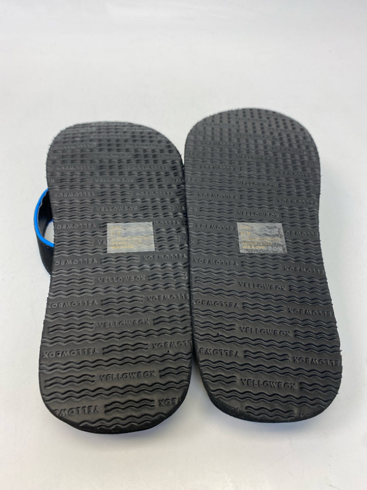 NWOT Yellow Box  Size 8.5 Black Royal Blue Trimmed Sandals