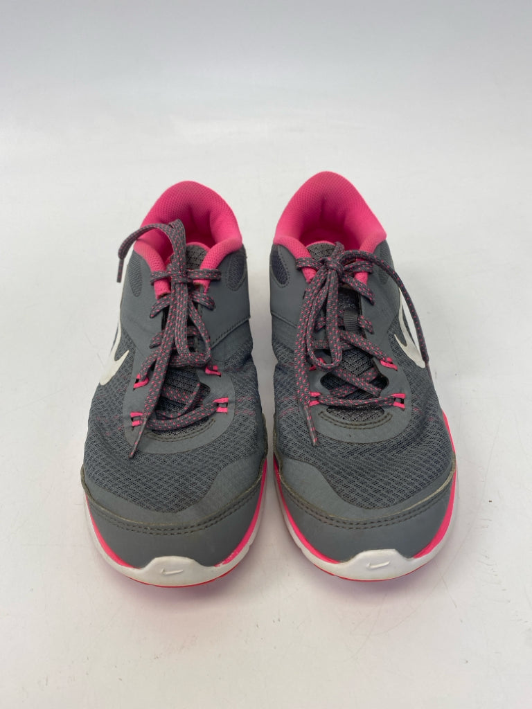 Nike  Size 7.5 Gray Hot Pink Lace-up Sneakers
