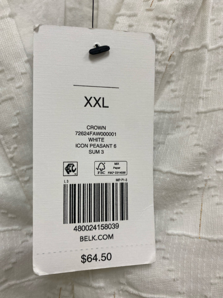 NWT Crown &amp; Ivy  SIZE  XXL White Texture V Neck Plus Size Top