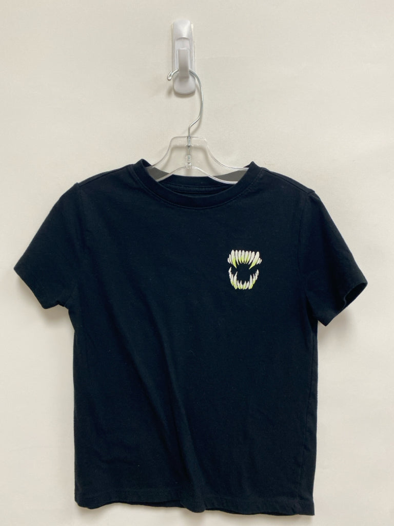 Cat &amp; Jack SIZE 6/7 Black White Boy&