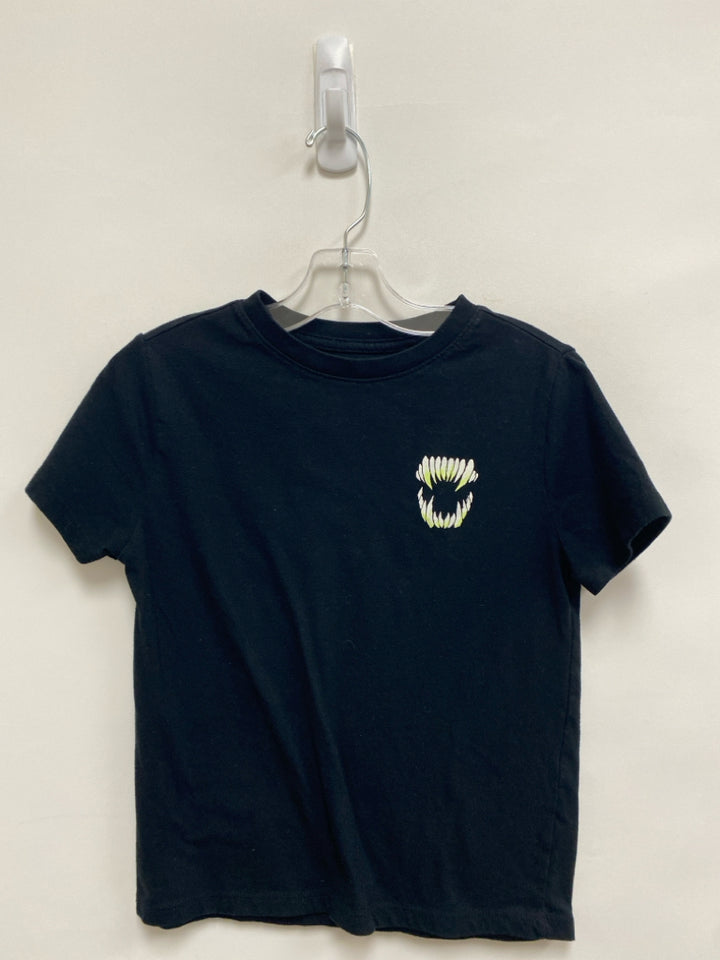 Cat &amp; Jack SIZE 6/7 Black White Boy&