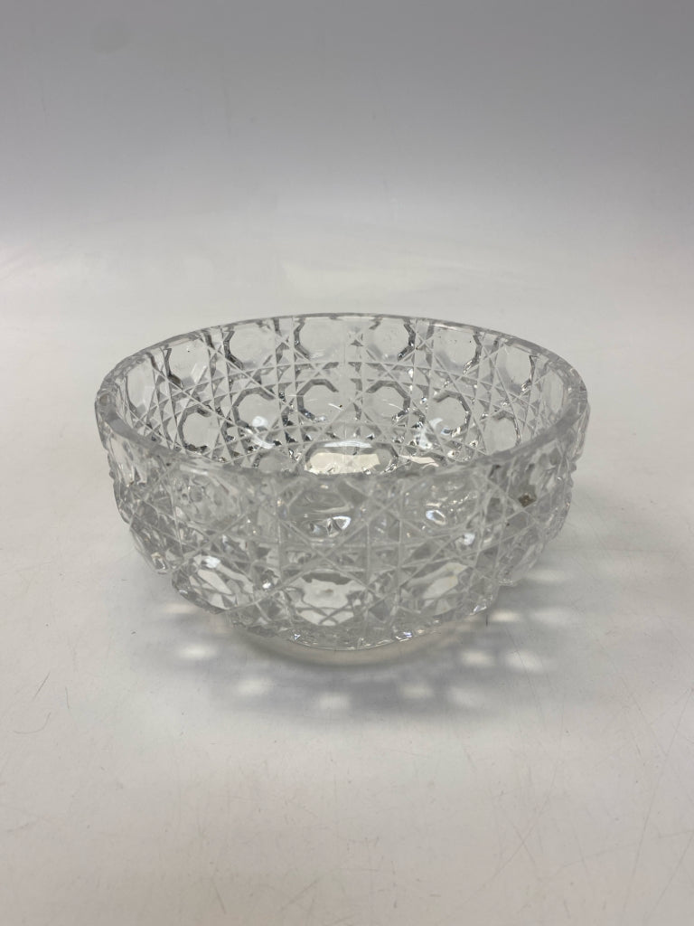 Clear Dots Glass Bowl(s)