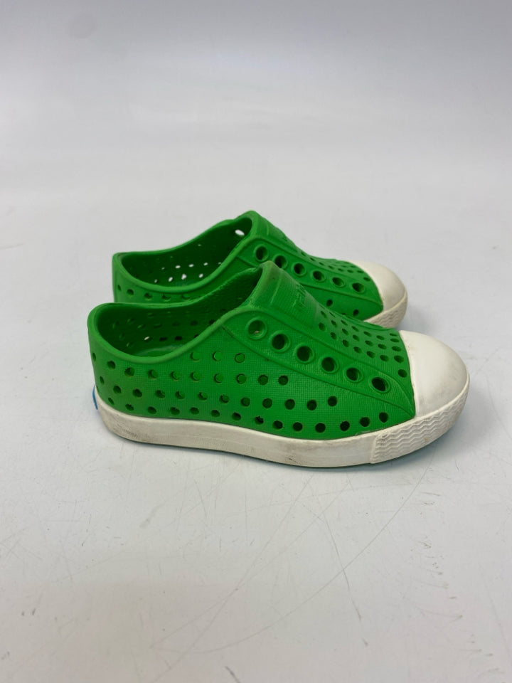 Native SIZE 4 Green Boy&
