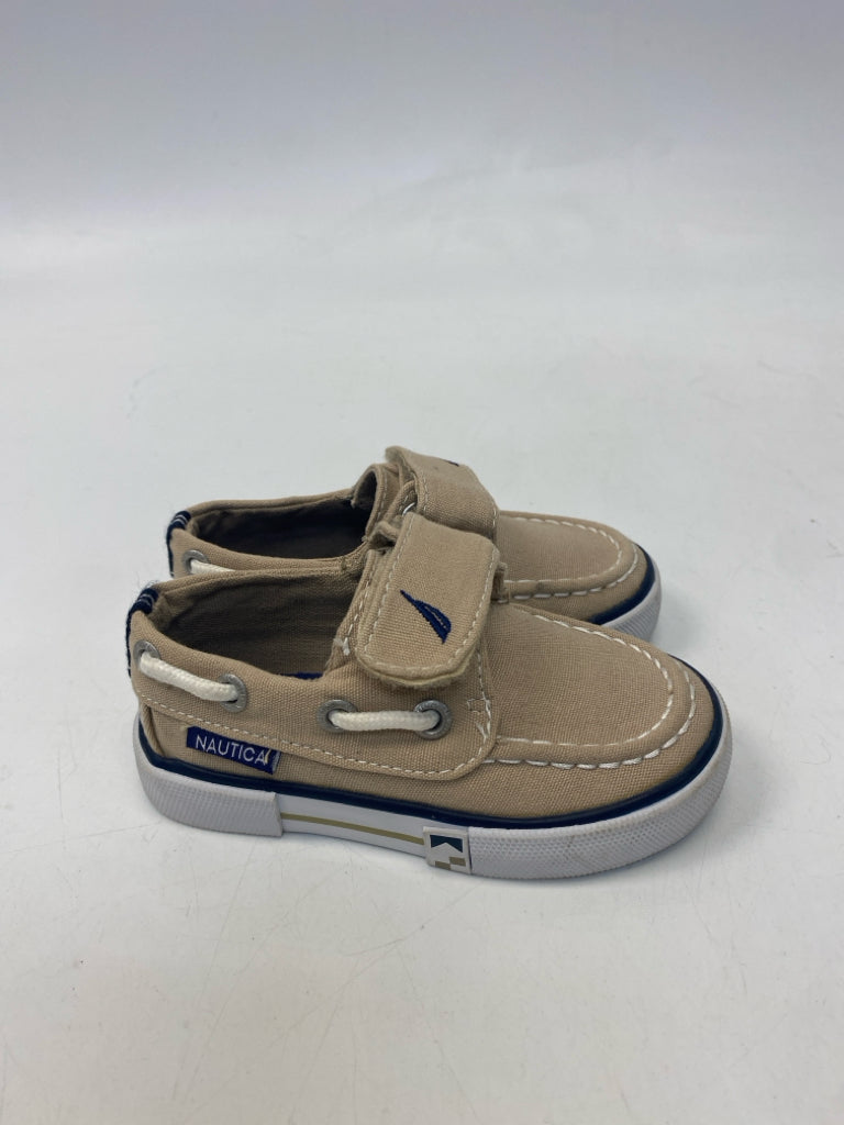 Cat &amp; Jack SIZE 5 Brown Boy&