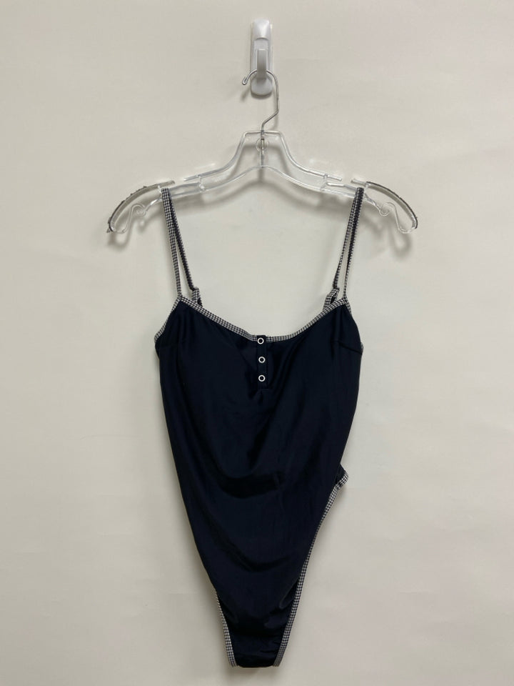 NWT Cupshe Size M Black White Checkered Ladies Swimwear