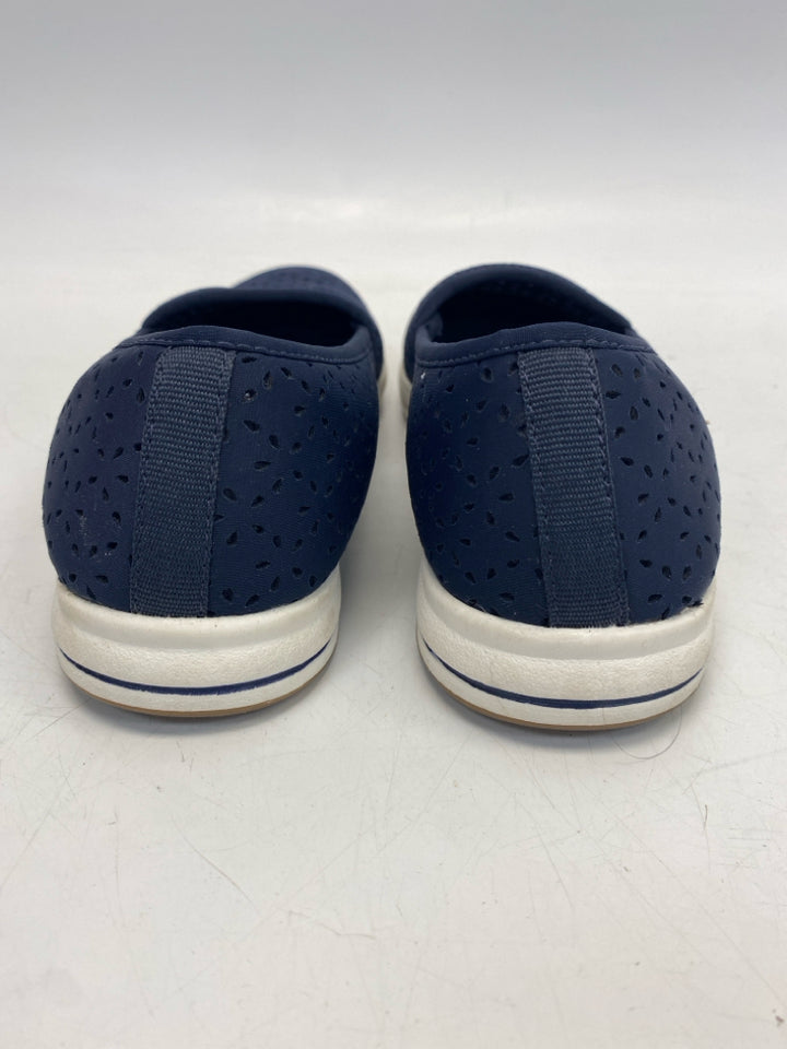 Clarks US Shoe Size 8.5 Navy Perforated Sneakers