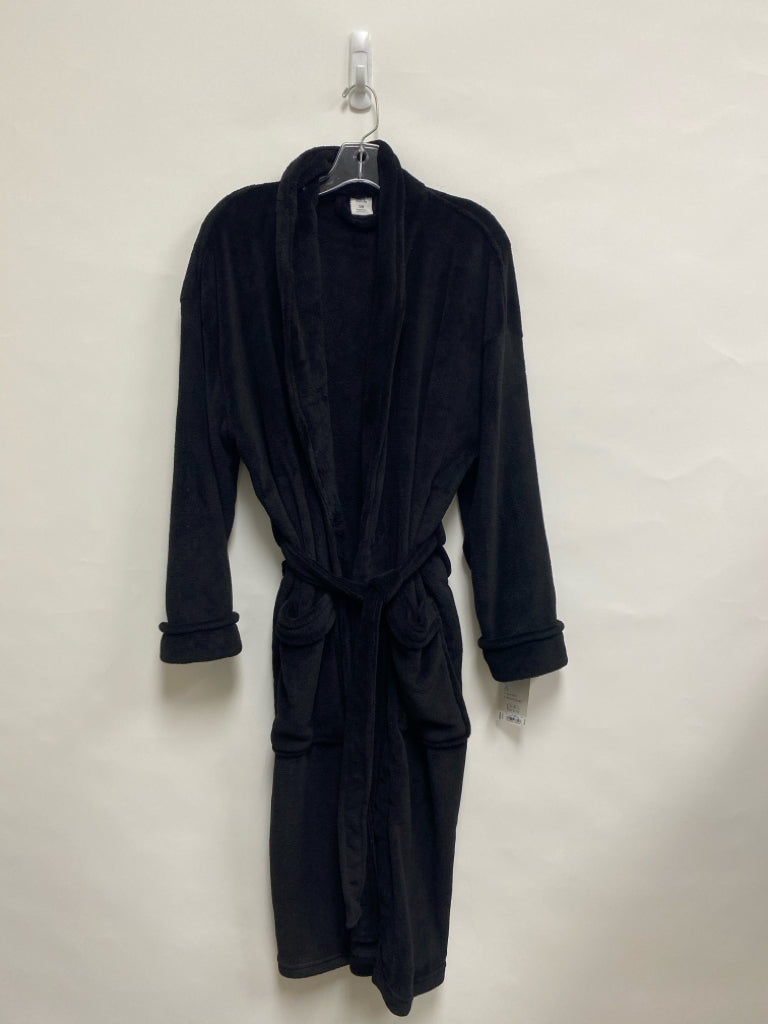NWT Croft/Barrow Size S Black Ladies Robe