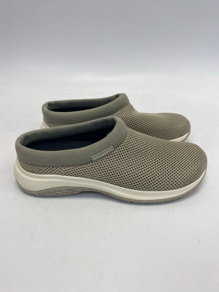 NWOT Merrell US Shoe Size 8 Brown Perforated Sneakers