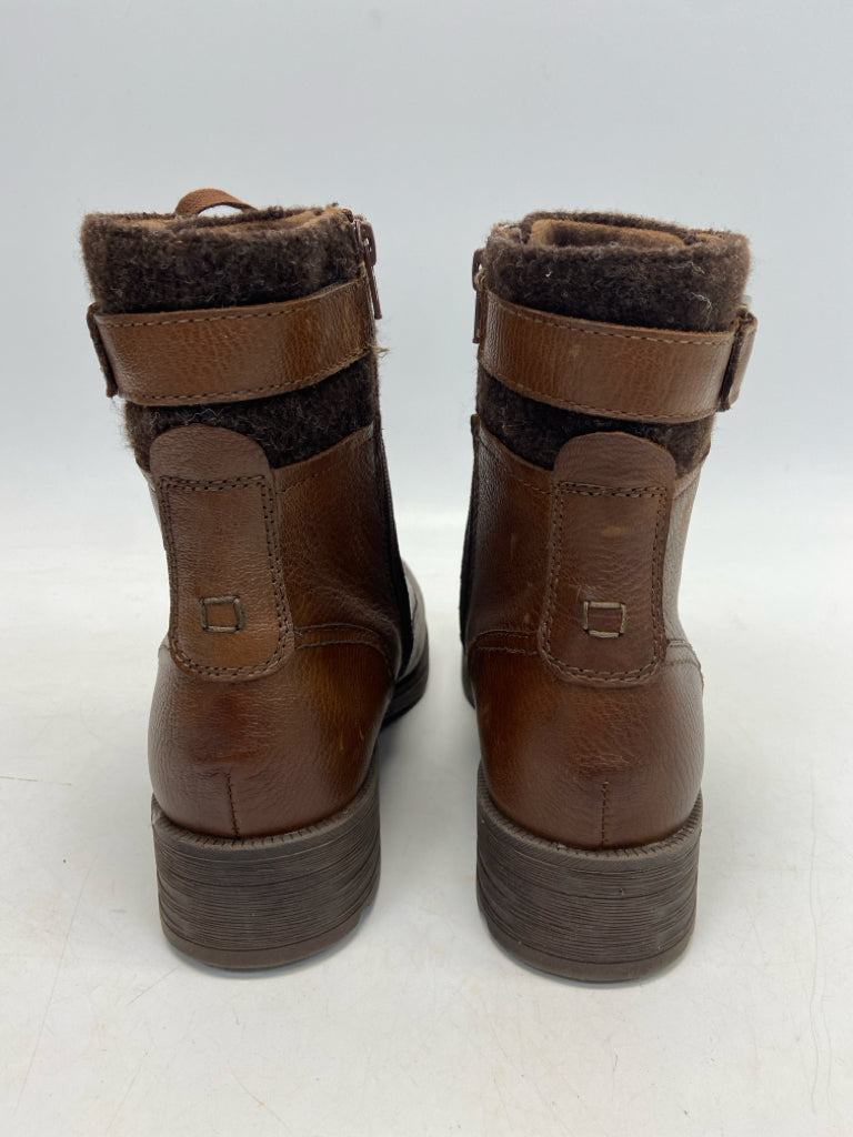 Earth  Size 10 Brown Side Zipper Flats