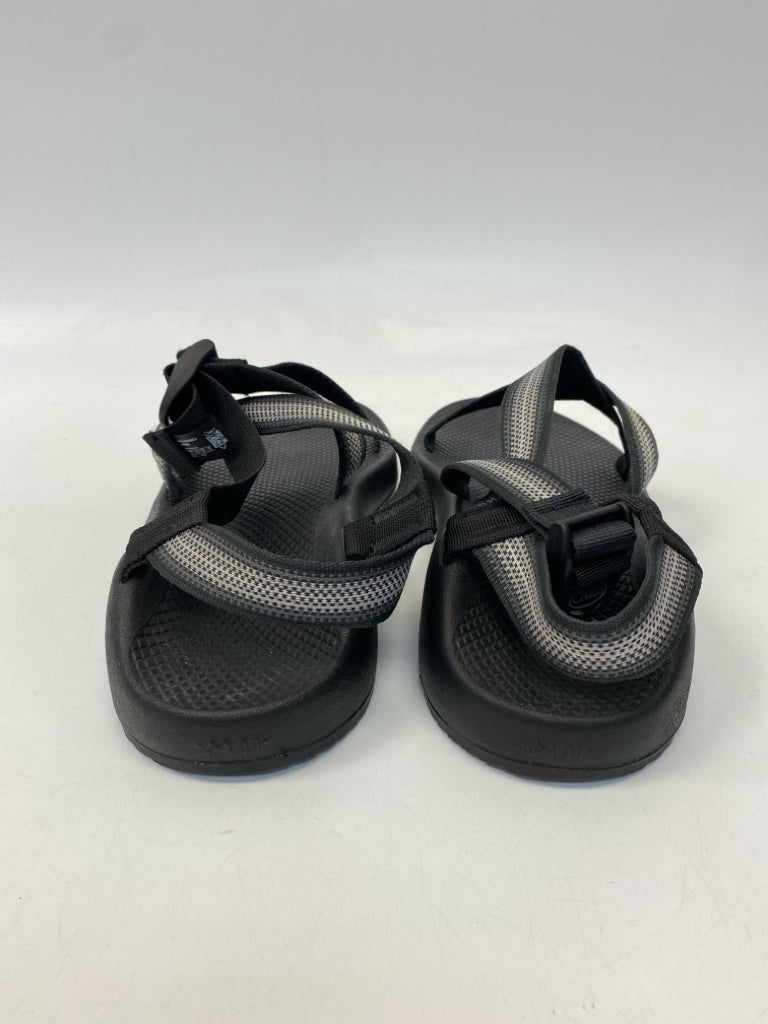 NWOT Chaco Size 11 Black Gray Criss-Cross Men&