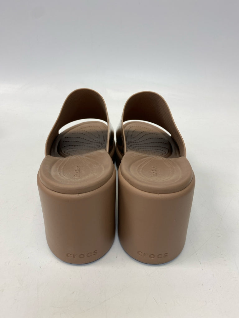 Crocs  Size 11 Brown/Black Sandals