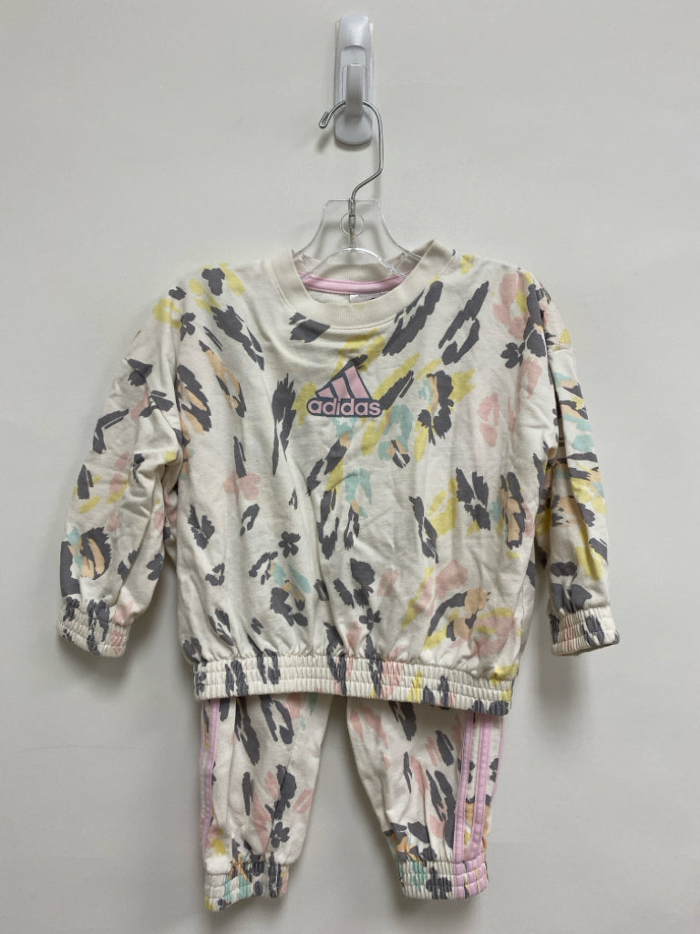 Adidas SIZE 18M Cream/Gray Coral/Yellow Animal Print Girl&