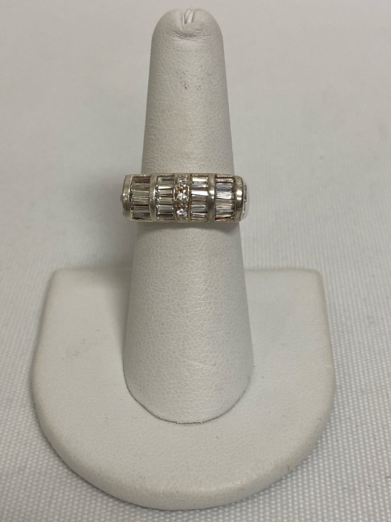 Silver Clear Jeweled Ring