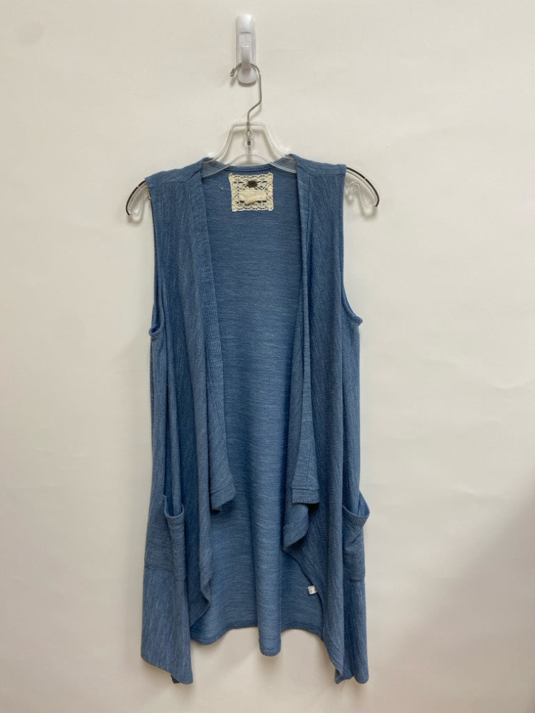 Cupio Size M Dusty Blue Sleeveless Ladies Sweater