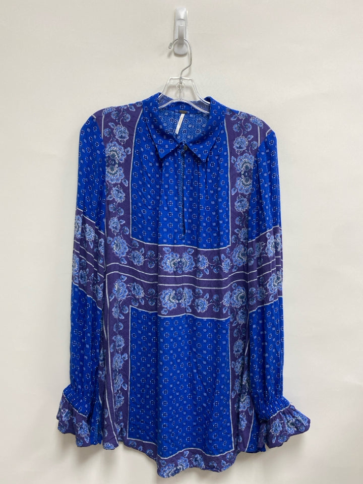 Free People Size S Purple/White Blue/Gray Floral V Neck Ladies Top