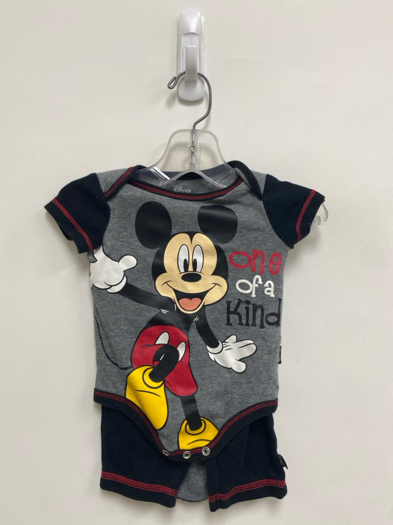 Disney SIZE 0-3M Gray Black/Red Mickey Mouse Boy&