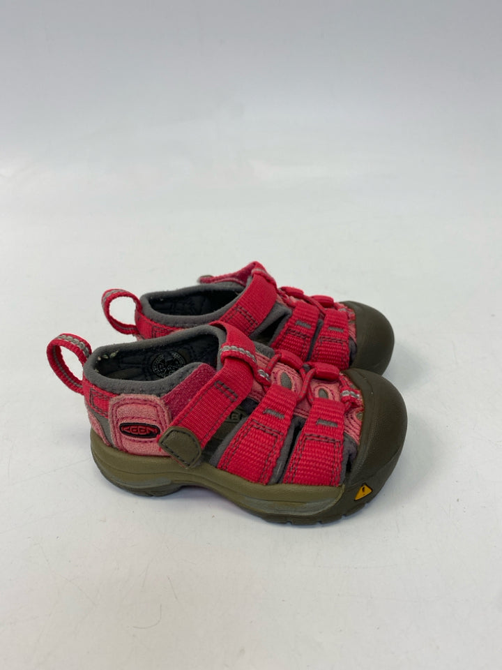Keen SIZE 4 Dark Pink Gray Girl&