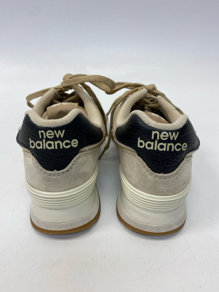 New Balance  Size 8 Cream/Tan Lace-up Sneakers