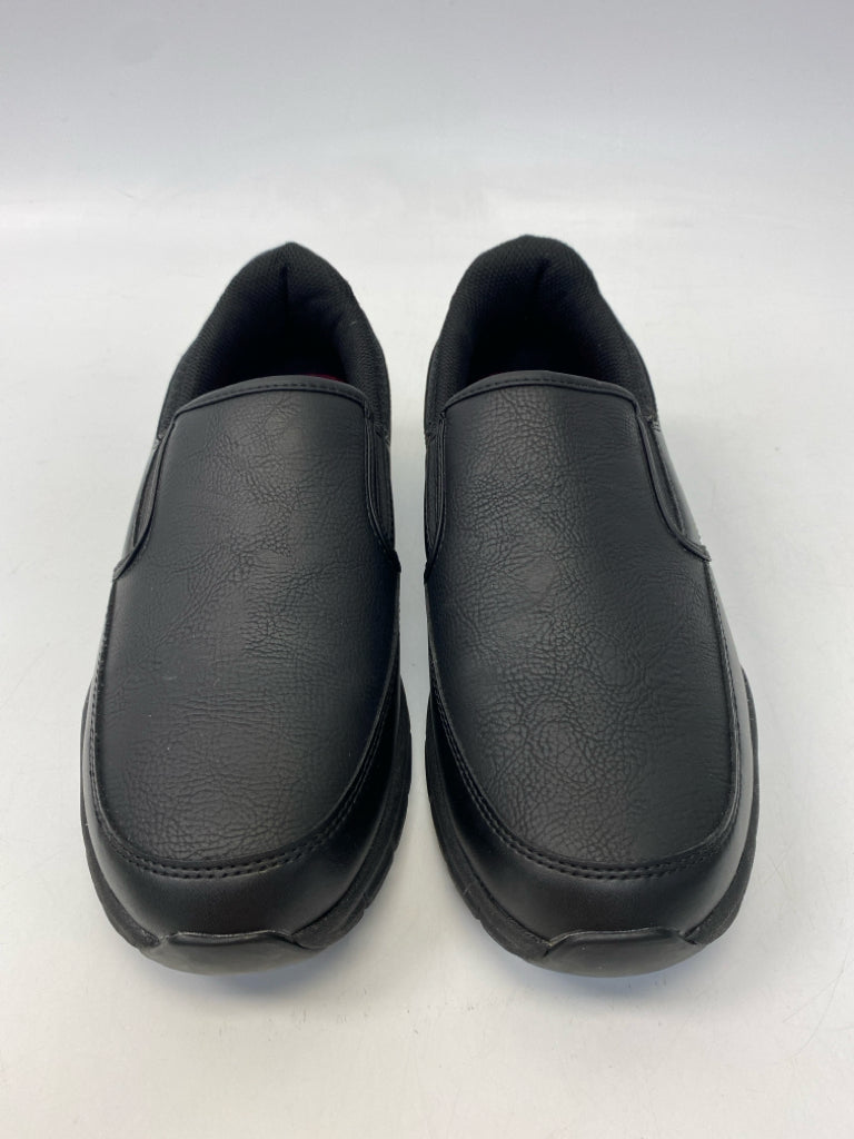 NWOT Skechers Size 9 Black Men&