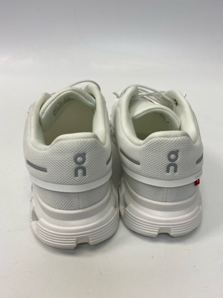On Cloud  Size 9 White Sneakers