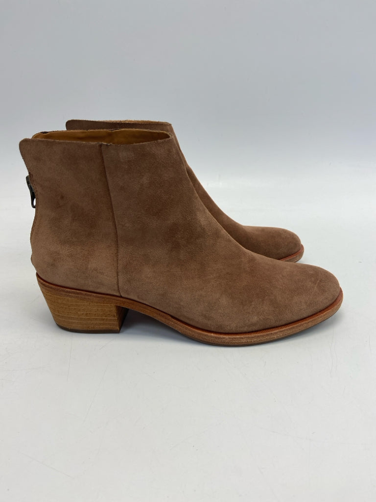 NWOT Kork-Ease  Size 8.5 Brown Suede Boots