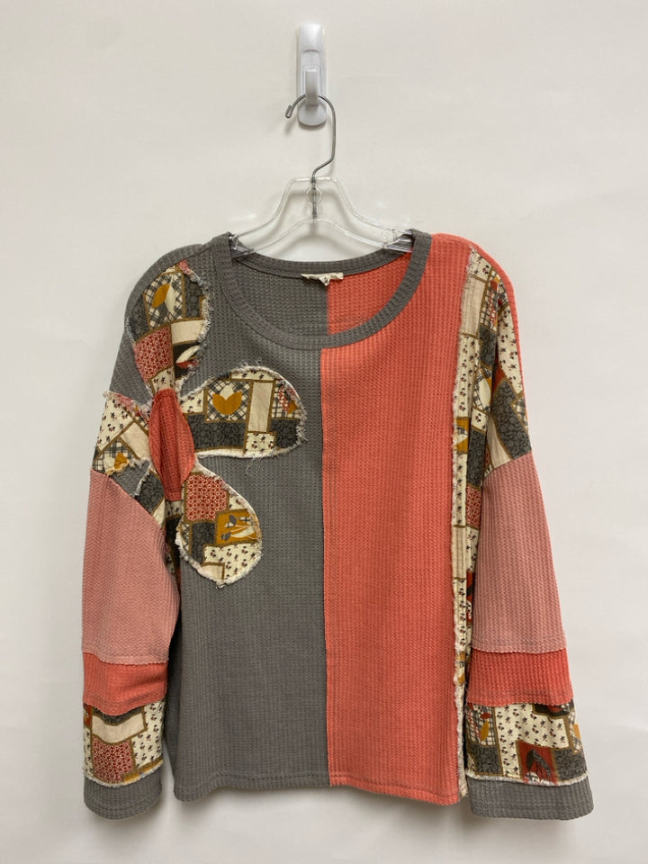 Easel Size M Coral/Cream Taupe Waffle Ladies Top
