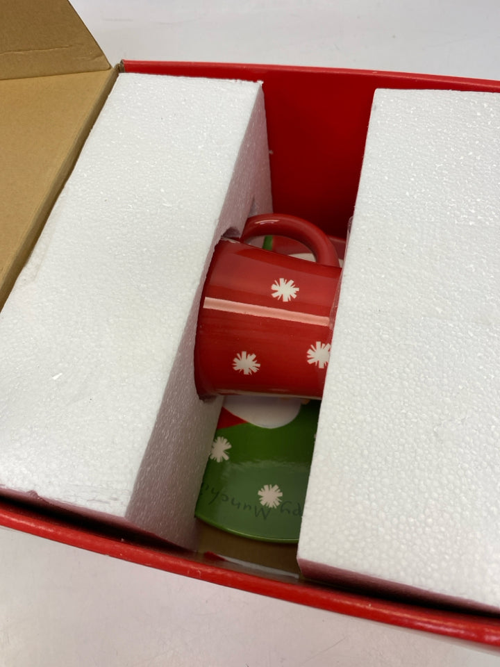 NEW/BOX Hallmark Red/White Green Santa Christmas