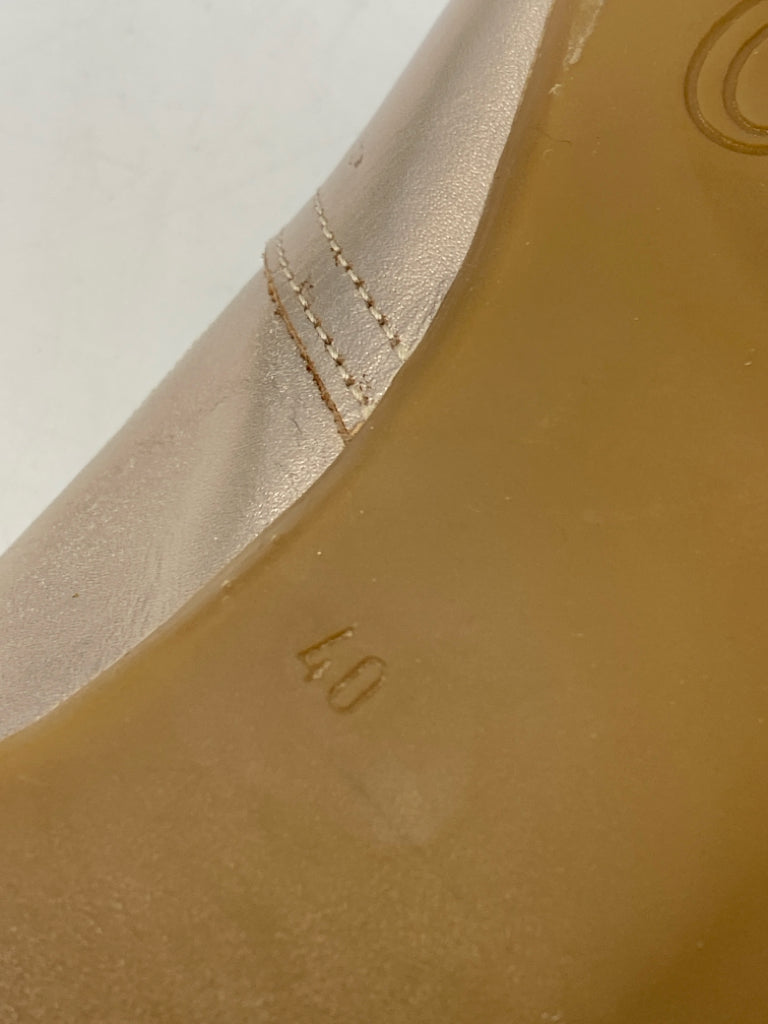 Size 40 Gold Bow(s) Metallic Flats