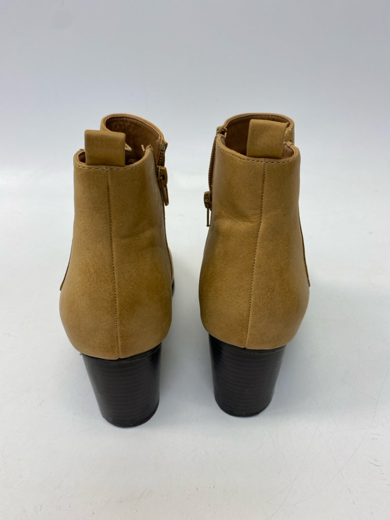 Size 11 Tan Side Zipper Boots
