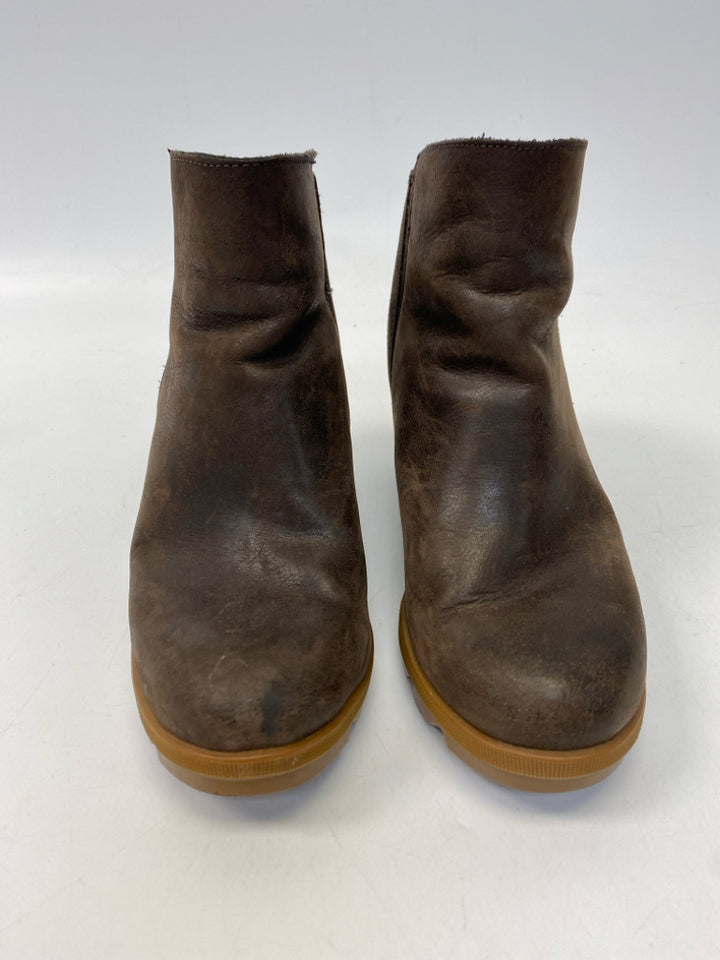 Sorel US Shoe Size 8 Brown Distressed Leather Boots