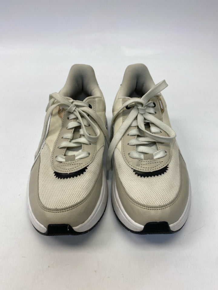 Puma  Size 8.5 Cream Lace-up Sneakers