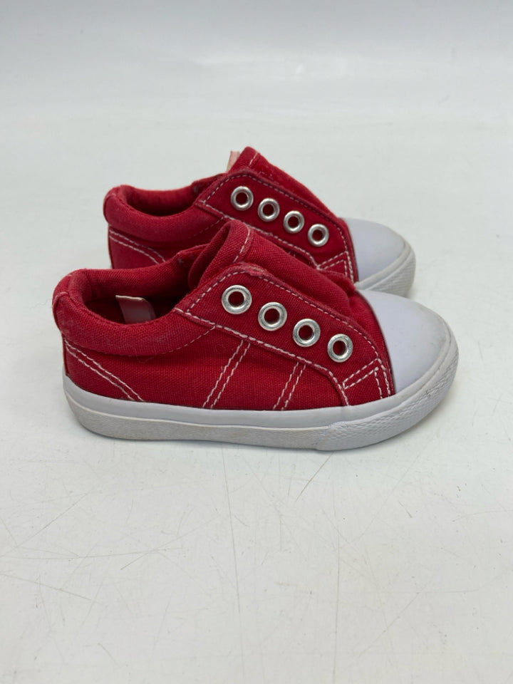 Cat &amp; Jack SIZE 4 Red Boy&