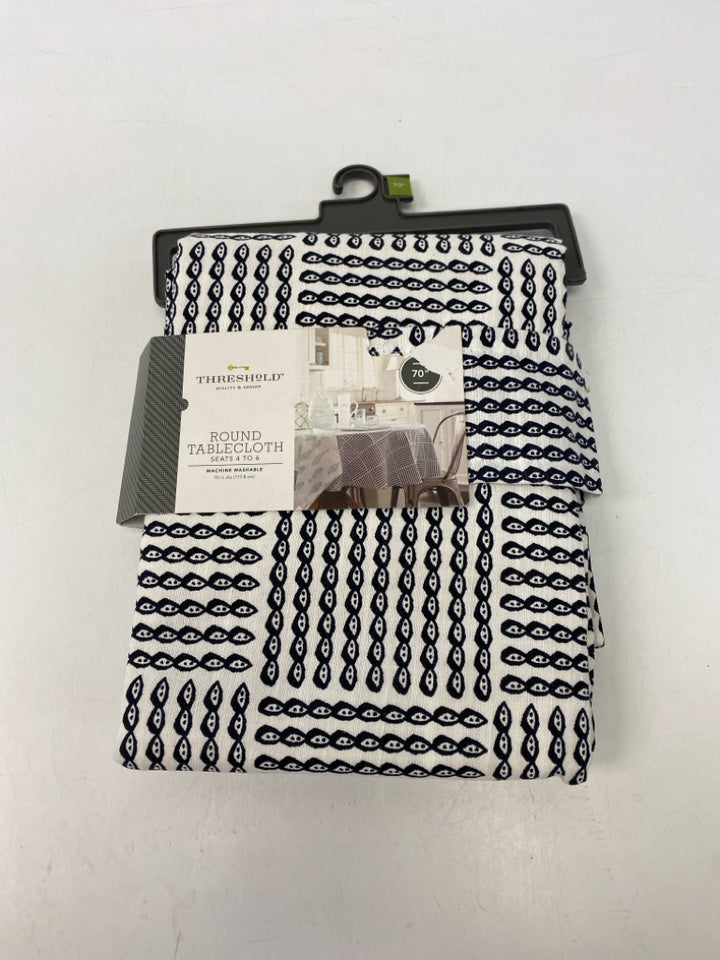 NWT Threshold White Black Print Tablecloth