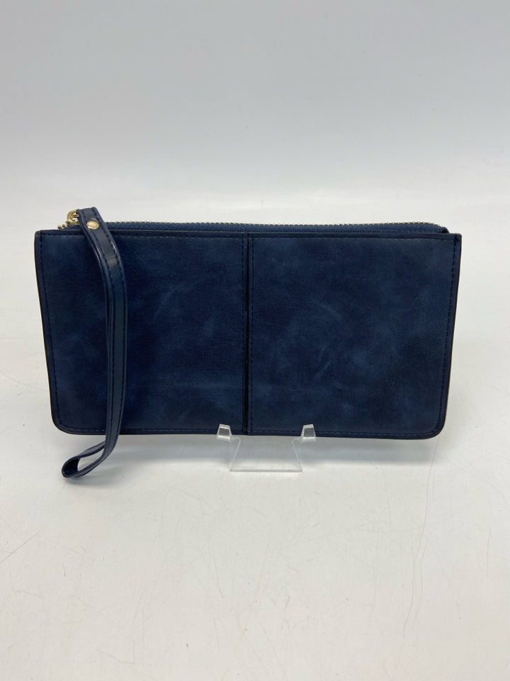Jen &amp; Co Navy Wristlet
