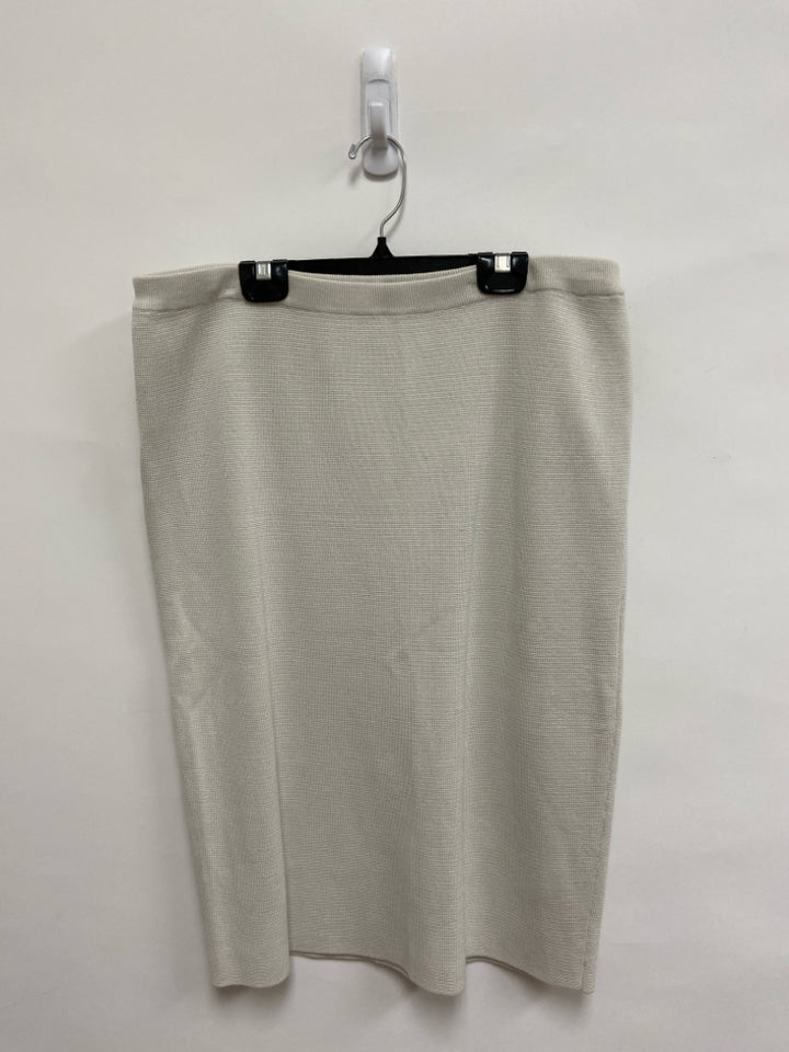 Eileen Fisher Size L Cream Silk Blend Ladies Skirt