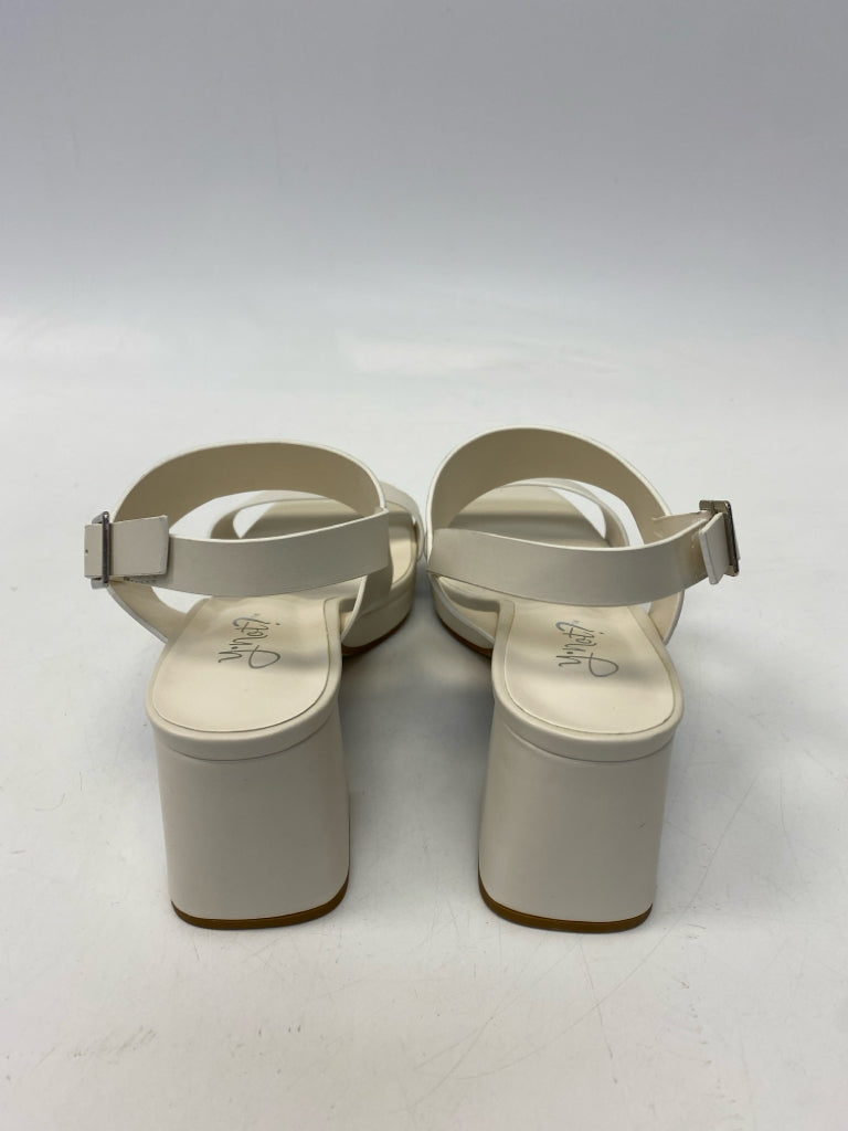 NWOT  Size 7.5 Cream Sandals