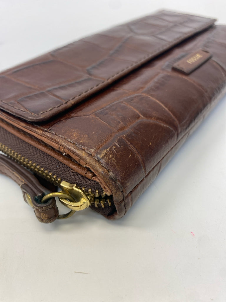Fossil Brown Wristlet