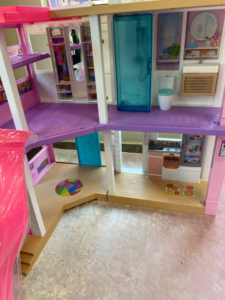 Barbie Dollhouse
