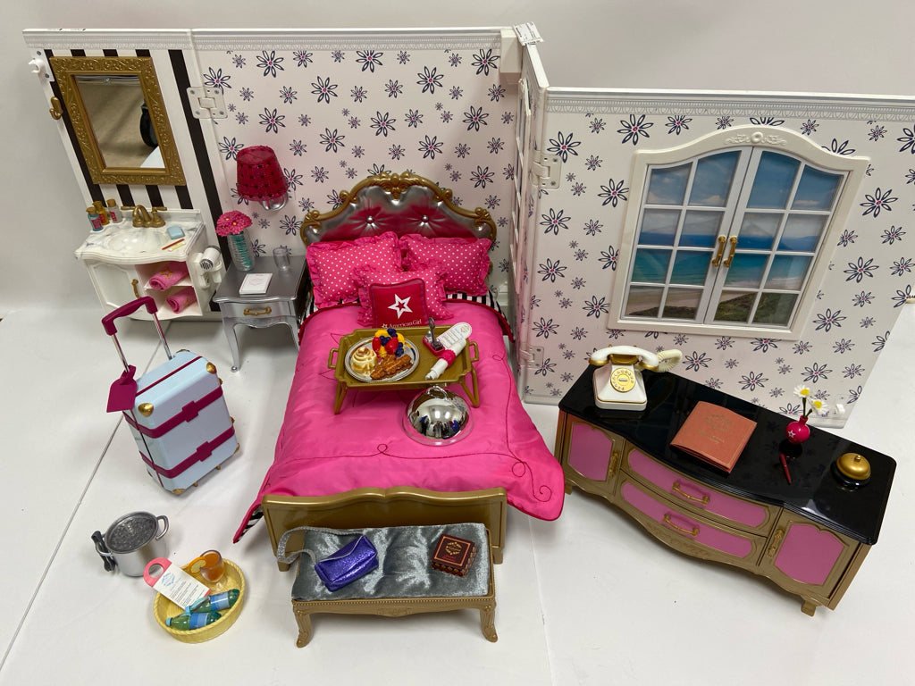American Girl Grand Hotel, Bedroom, Bathroom Playset w/Accessories