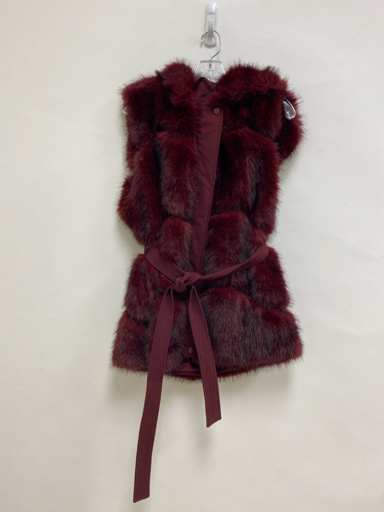 Size M Burgundy Hooded Faux Fur Ladies Vest