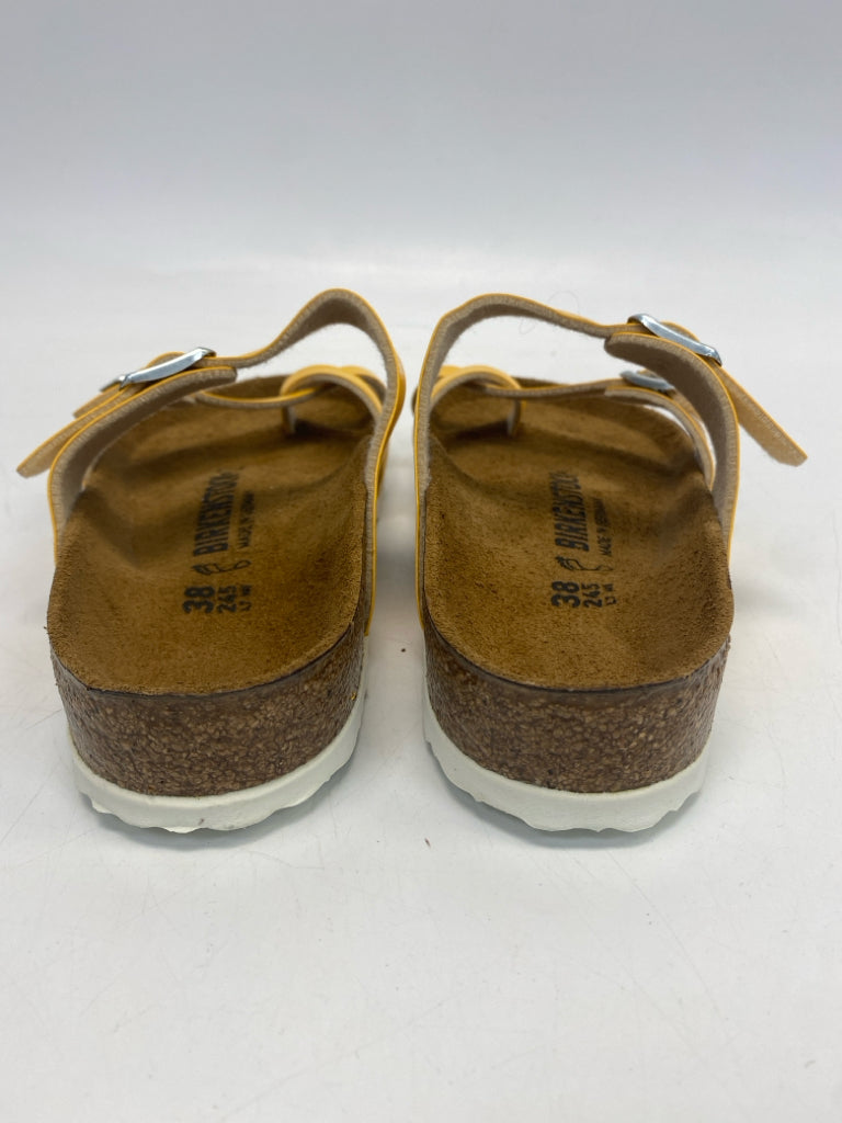 NWOT Birkenstock  Size 7 Orange Sandals