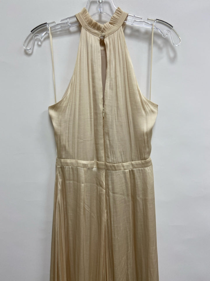 NWT Banana Republic Size 0 Cream Pleated Sleeveless Ladies Dress