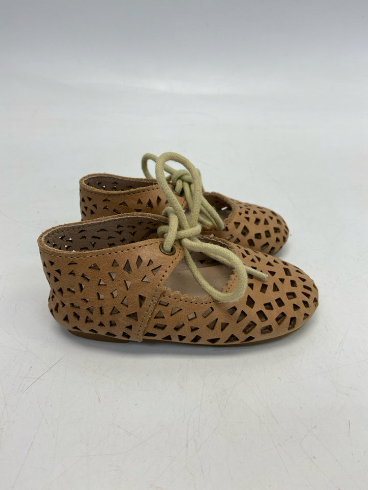 SIZE 5 Brown Perforated Girl&
