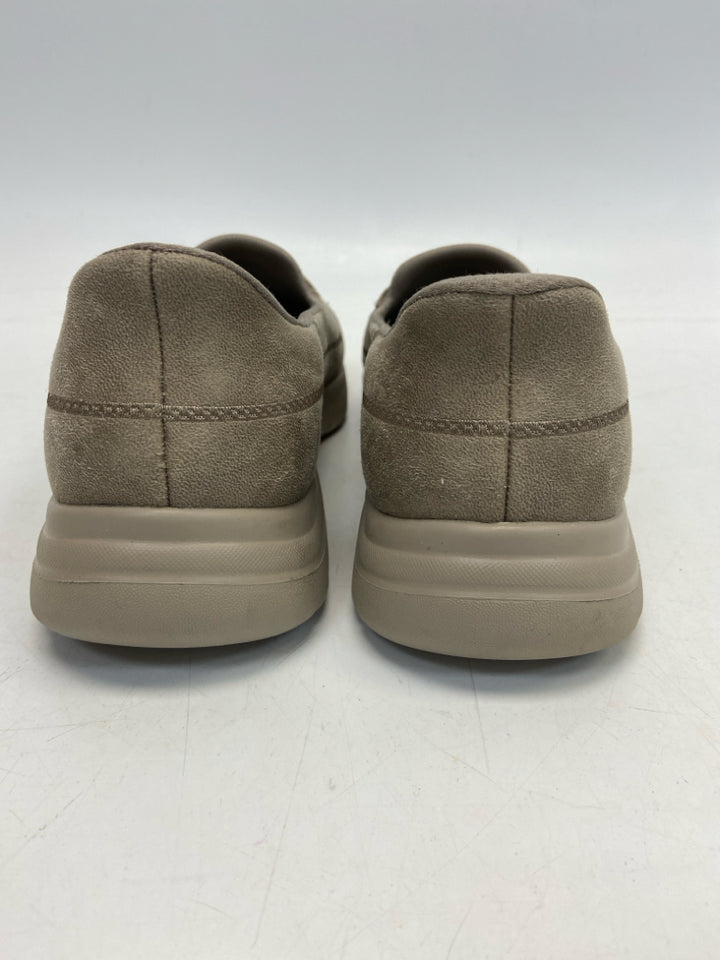 Skechers US Size 9.5 Brown Sneakers